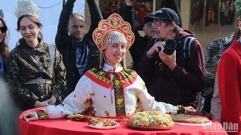 Представление традиционных блюд в рамках Дня народов Среднего Урала.