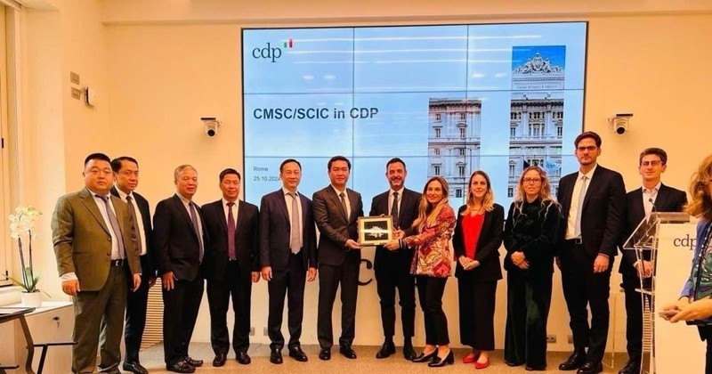 Рабочая делегация CMSC и представители корпорации CDP. Фото: ВИА