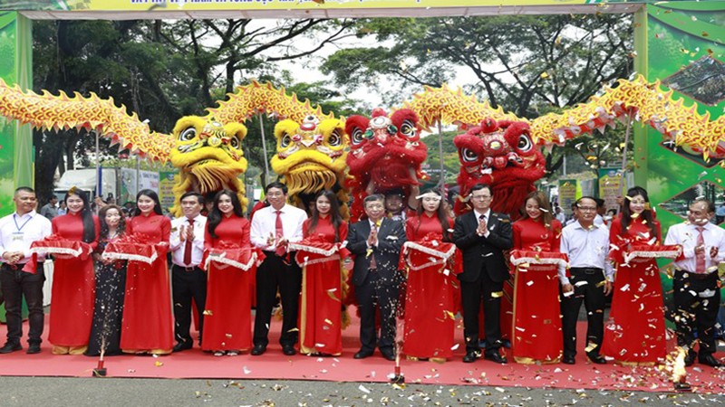 Церемония экспорта первой партии дуриана по официальному каналу в 2023 году в Китай. Фото: Тхиен Выонг