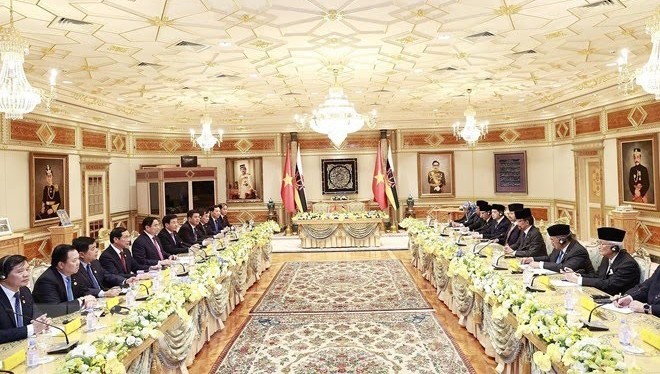 Общий вид переговоров между Премьер-министром Фам Минь Тьинем и Султаном Брунея-Даруссалама Хаджи Хассаналом Болкиахом. Фото: ВИА