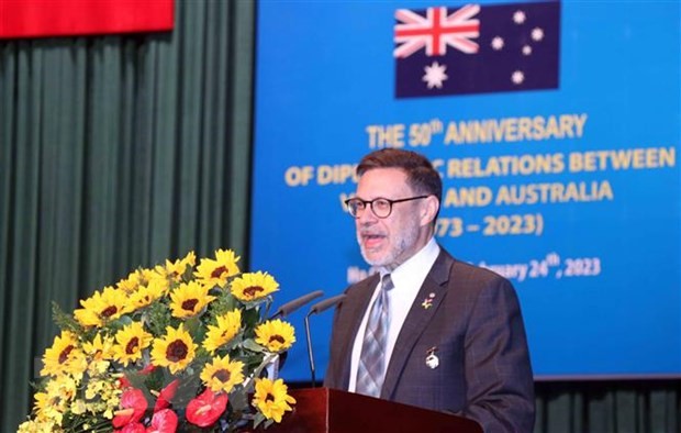 Посол Австралии во Вьетнаме выступает на церемонии празднования 50-летия установления дипотношений между Вьетнамом и Австралией. Фото: ВИА
