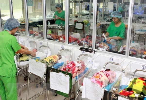 По данным Главного статистического управления, по состоянию на 0:00 1 апреля 2022 года население Вьетнама достигло 99,2 млн человек. Фото: ВИА