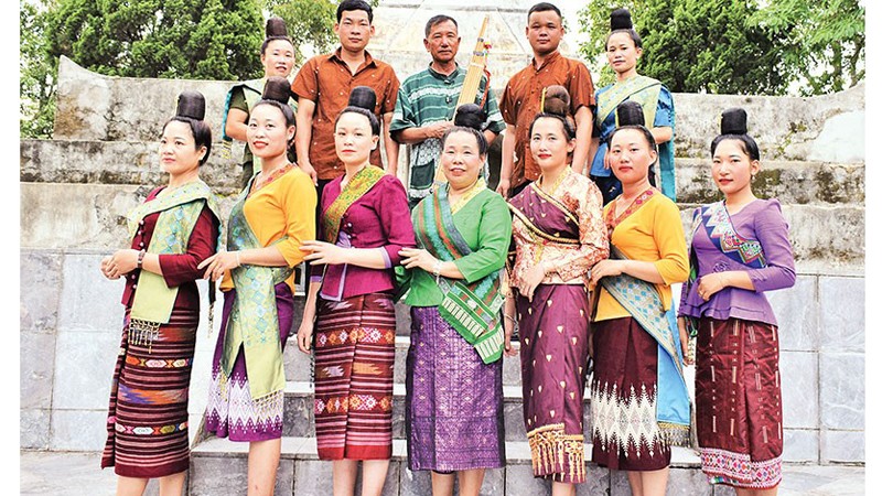 Традиционные костюмы представителей народности Лао в провинции Шонла имеют свои особенности.