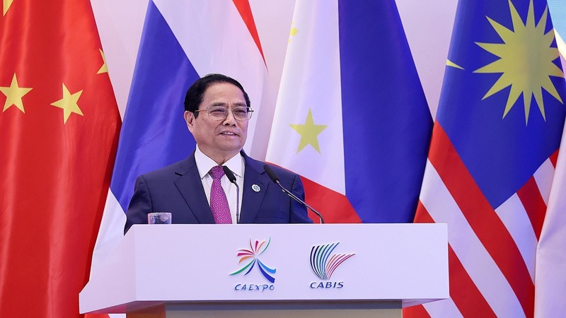 Премьер-министр Фам Минь Тьинь выступает на открытии CAEXPO и CABIS 2023 года. Фото: ВИА