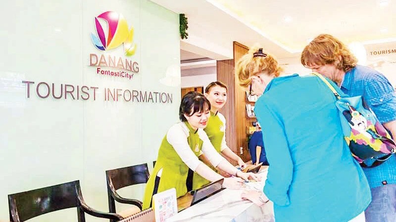 Предоставление информации о туризме в Дананге