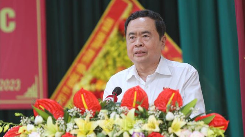 Постоянный зампредседателя НС Вьетнама Чан Тхань Ман выступает на празднике. Фото: ВИА