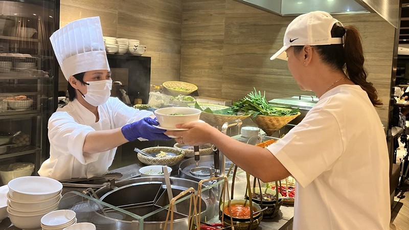 Фестиваль вьетнамской кухни проходит с 12 июня по 14 июля в ресторане «Café East» в Гонконге. 