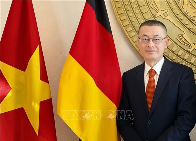Посол Вьетнама в Германии Ву Куанг Минь. Фото: ВИА