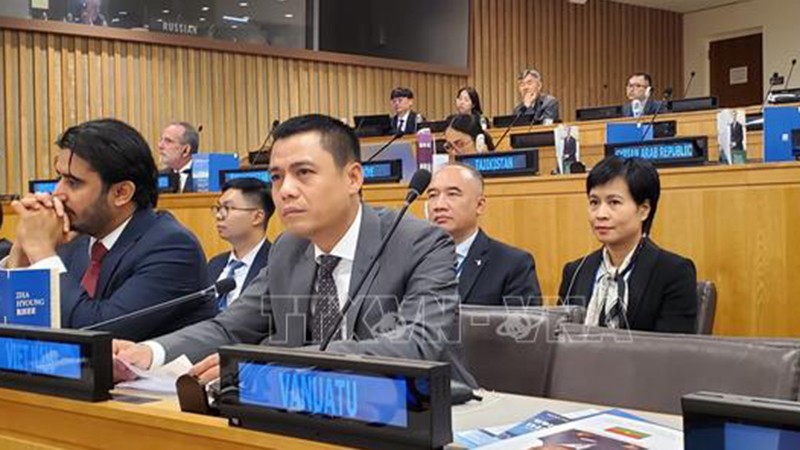 Посол Данг Хоанг Жанг, глава Постоянной миссии Вьетнама при ООН, глава вьетнамской делегации, принимает участие в конференции. Фото: ВИА