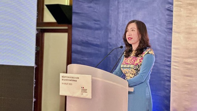 Заместитель министра иностранных дел Ле Тхи Тху Ханг выступает на церемонии. Фото: ВИА