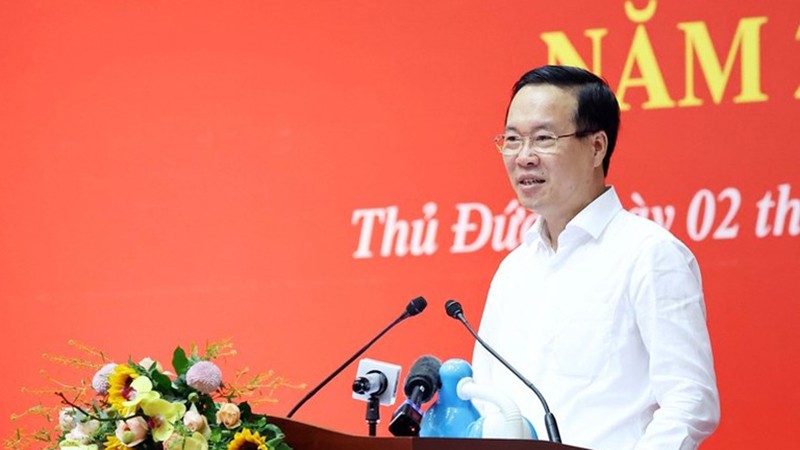 Президент Во Ван Тхыонг выступает на программе. Фото: ВИА