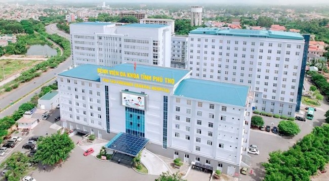 Больница провинции Футхо стала первой больницей в стране, которая применила искусственный интеллект для поддержки лечения рака. Фото: suckhoedoisong.vn