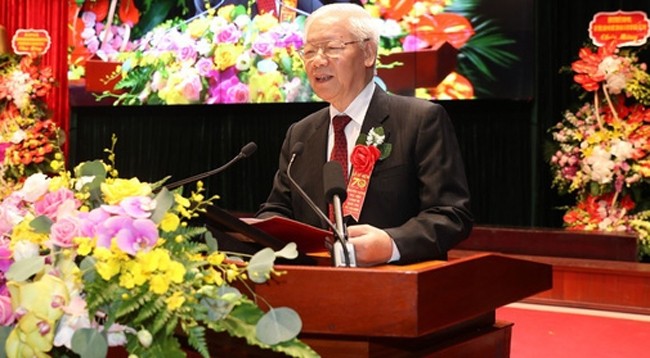 Товарищ Нгуен Фу Чонг выступает на церемонии, посвященной 70-летию создания и развития Национальной политической академии имени Хо Ши Мина. Фото: VNA