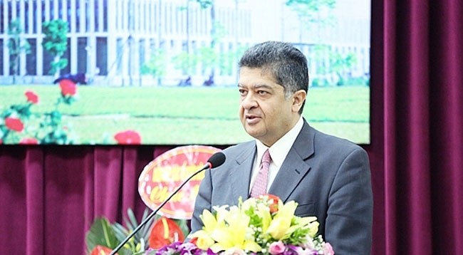 Посол Армении во Вьетнаме Ваграм Кажоян выступает на мероприятии. Фото: thoidai.com.vn