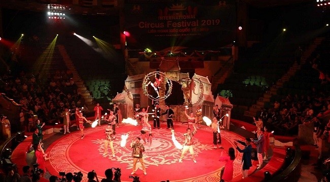 Церемония открытия Международного циркового фестиваля 2019 года. Фото: vietnamplus.vn