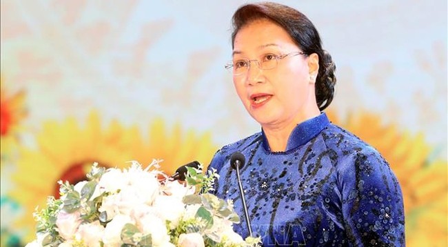Председатель НС Нгуен Тхи Ким Нган выступает на церемонии празднования. Фото: VNA