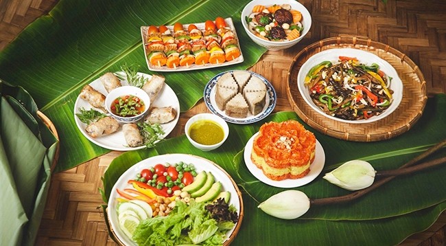 Многие вьетнамские семьи предпочитают вегетарианское меню на новогодний стол. Фото: hanoimoi.com.vn