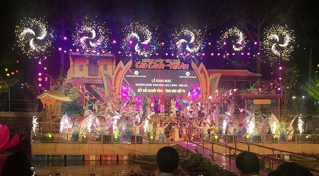 Церемония открытия программы «Дни культуры городов Каолань – Хойан». Фото: baotintuc.vn
