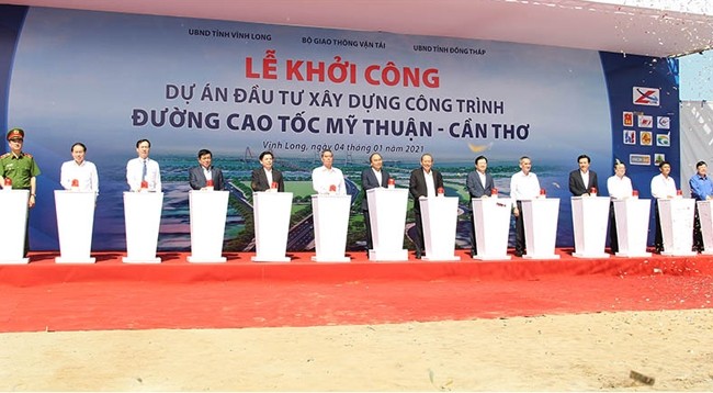 Церемония начала строительства скоростной автомагистрали Митхуан-Кантхо. Фото: Ба Зунг