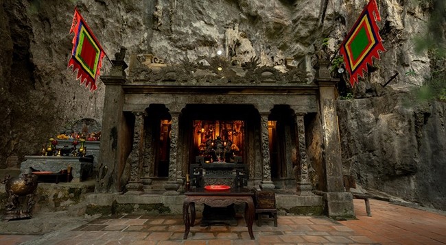 Храм Чан был построен в основном из монолитного камня. Фото: disantrangan.vn