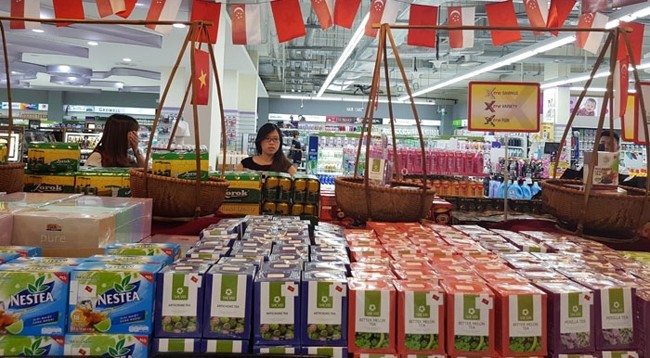 Вьетнамские товары в супермаркете в Сингапуре. Фото: Ха Ань