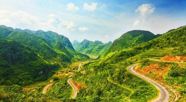 Перевал Мафук является одним из самых красивых перевалов в Каобанге. Фото: luhanhvietnam.com.vn