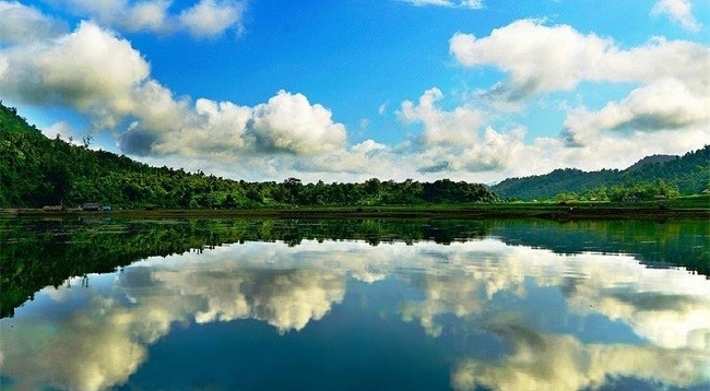 Озеро Ноонг расположено в общине Фулинь уезда Висуен, в 23 км от центра г. Хажанг.
