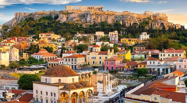 Афины – один из древнейших городов мира – расположен в юго-восточной части Греции. Фото: planettravel24.com