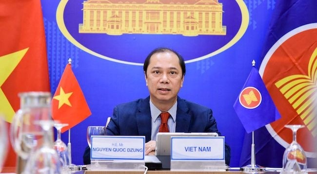 Замминистра иностранных дел Вьетнама Нгуен Куок Зунг выступает на совещании. Фото: МИД Вьетнама
