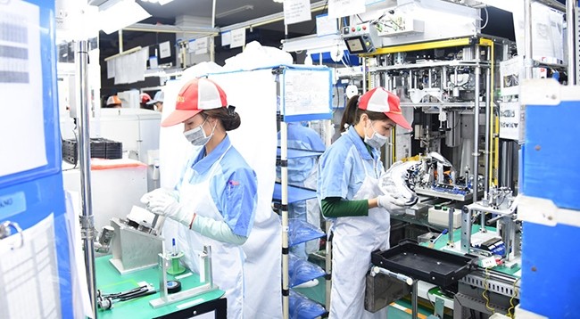Ханой будет уделять приоритетное внимание развитию науки и технологий для поддержки предприятий. Фото: hanoimoi.com.vn