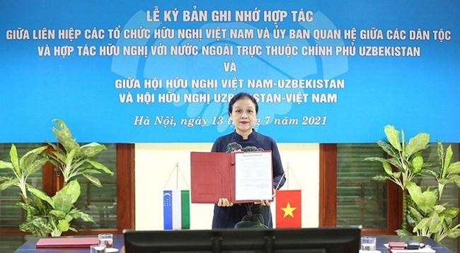 Председатель СОДВ Нгуен Фыонг Нга на церемонии. Фото: baoquocte.vn
