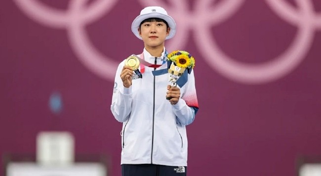 Ан Сан завоевала третью золотую медаль на Олимпийских играх в этом году. Фото: Getty Images