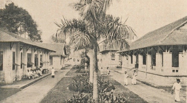 Больница для местного населения Шолон. Фото: archives.org.vn