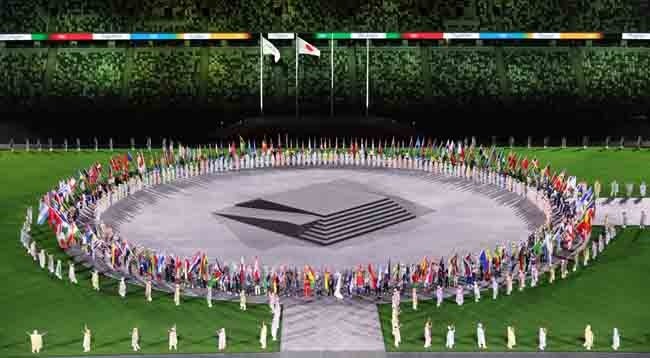 Общий вид церемонии закрытия летних Олимпийских игр-2020 на Национальном стадионе в Токио. Фото: VNA
