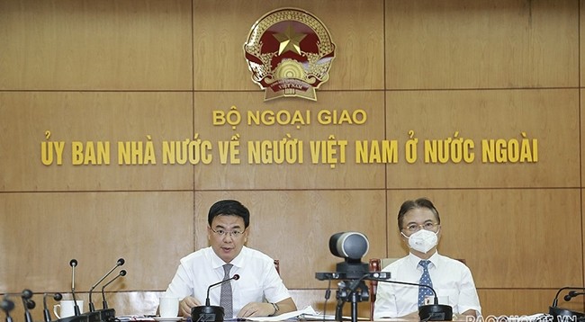 Заместитель министра иностранных дел Фам Куанг Хиеу выступает с речью. Фото: baoquocte.vn 