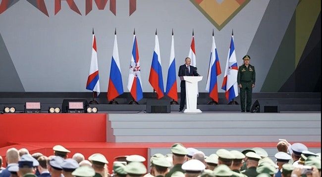 Президент России Владимир Путин выступает на церемонии открытия «Армия-2021» и АрМИ-2021.