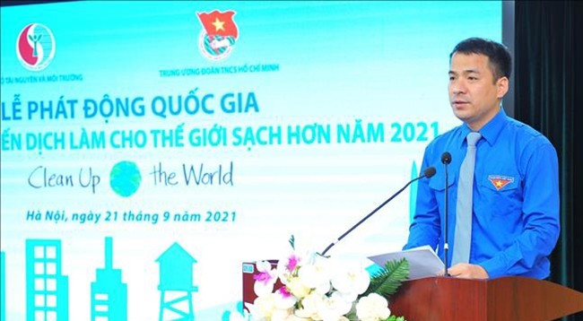 Секретарь ЦК КСМ имени Хо Ши Мина Нго Ван Кыонг выступает на церемонии. Фото: VNA
