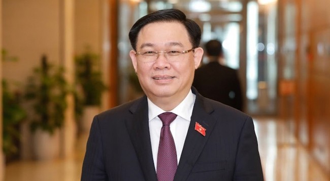 Председатель НС Вьетнама Выонг Динь Хюэ.