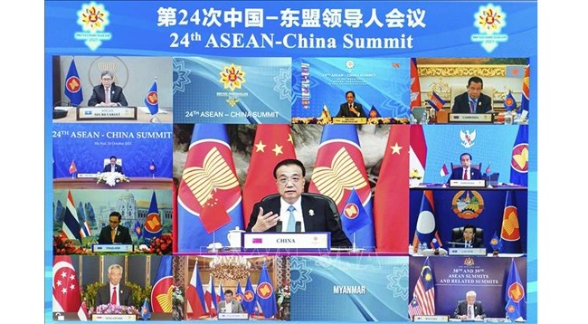 24-й саммит АСЕАН-Китай прошел 26 октября 2021 года в формате онлайн. Фото: Синьхуа/VNA