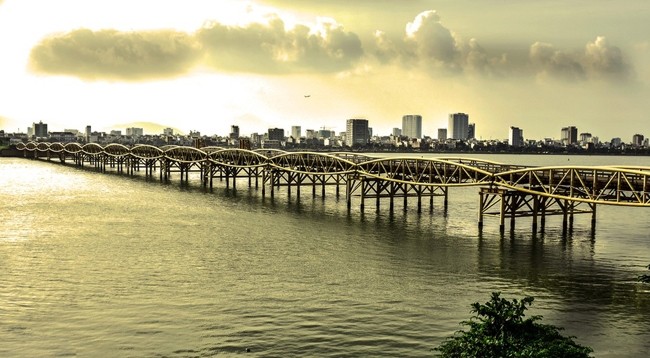 Мост им. Нгуен Ван Чоя является ностальгическим мостом в Дананге. Фото: zingnews.vn
