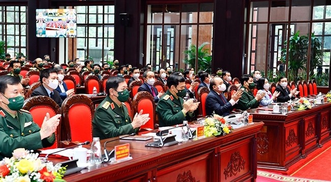 Участники конференции в конференц-зале Министерства обороны. Фото: qdnd.vn
