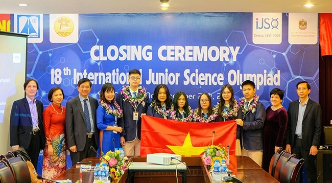 Вьетнамские школьники, участвовавшие в IJSO этого года. 