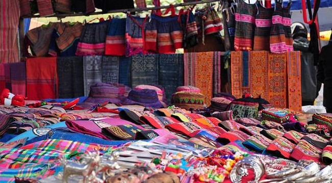 Традиционное парчовое ремесло представителей народности Хрэ в Бато было признано объектом национального нематериального культурного наследия. Фото: vietnamnet.vn