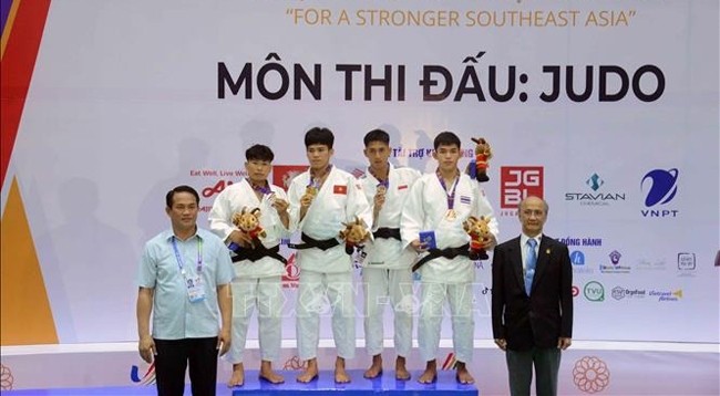 Вьетнамский спортсмен по дзюдо Тю Дык Дат выиграл золотую медаль. Фото: VNA