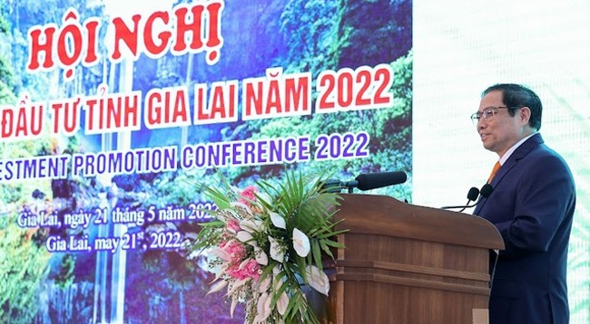 Премьер-министр Фам Минь Тьинь выступает на конференции. Фото: baochinhphu.vn