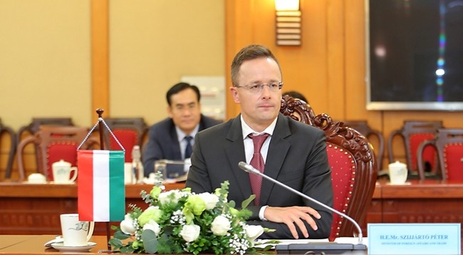 Министр внешнеэкономических связей и иностранных дел Венгрии Петер Сийярто. Фото: most.gov.vn
