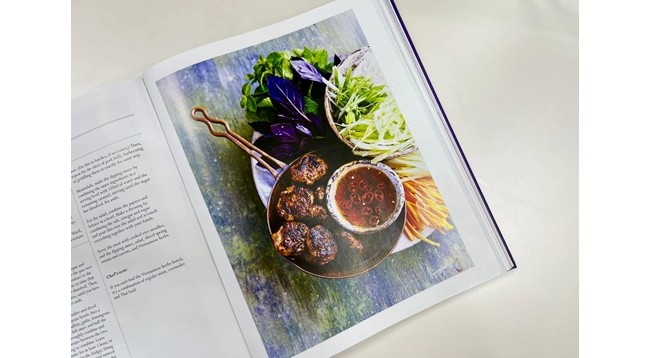 Бунтя в кулинарной книге. Фото: Посольство Великобритании во Вьетнаме