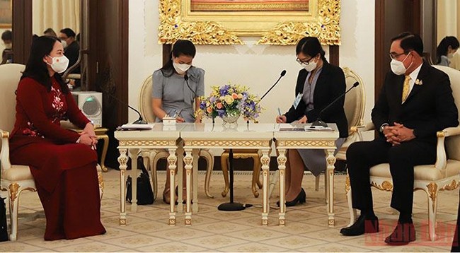 Вице-президент Во Тхи Ань Суан и Премьер-министр Таиланда Прают Чан-Оча. Фото: Нам Донг – Туан Ань