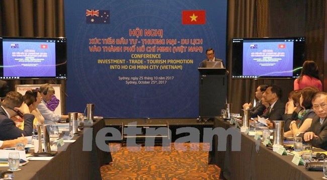 Генеральный консул Хоанг Минь Шон выступает на конференции. Фото: vietnamplus.vn
